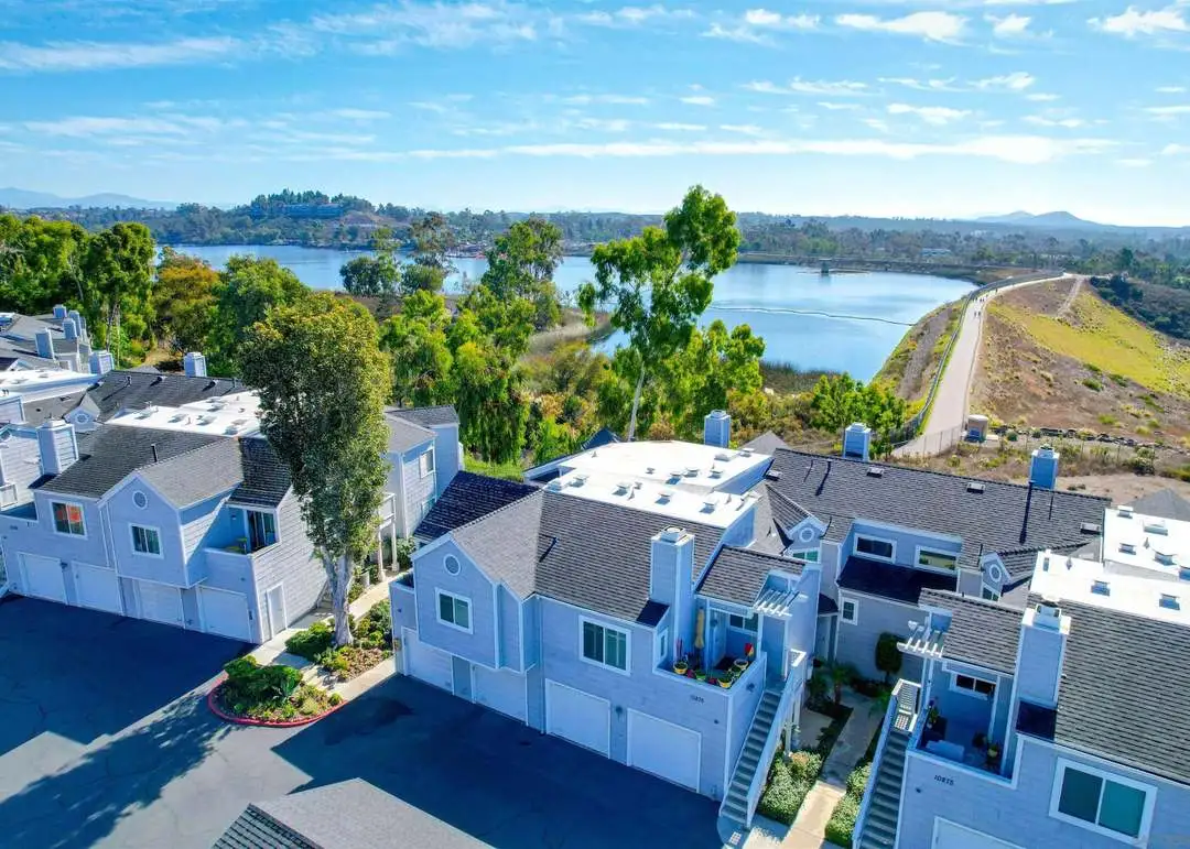 Commercial Laundry in Scripps Ranch