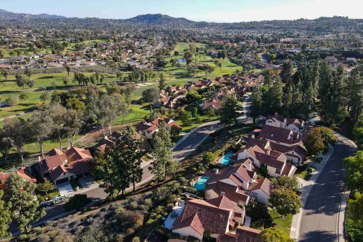 Professional Pressing in Rancho Bernardo