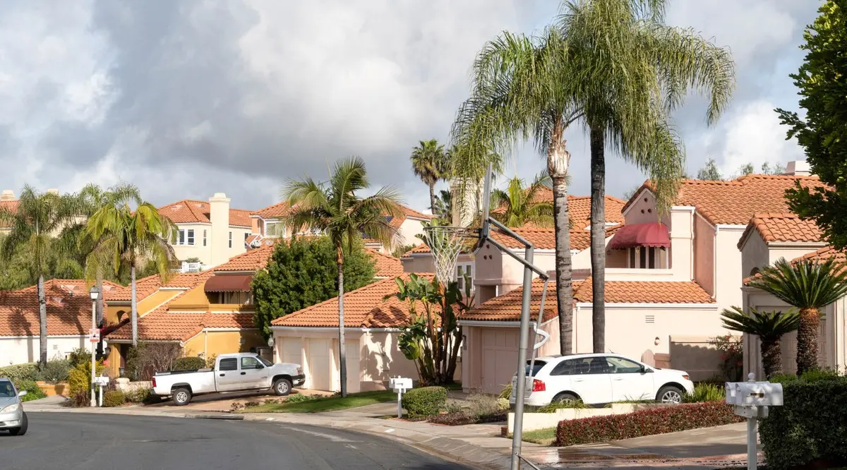 wash and fold in 4S Ranch