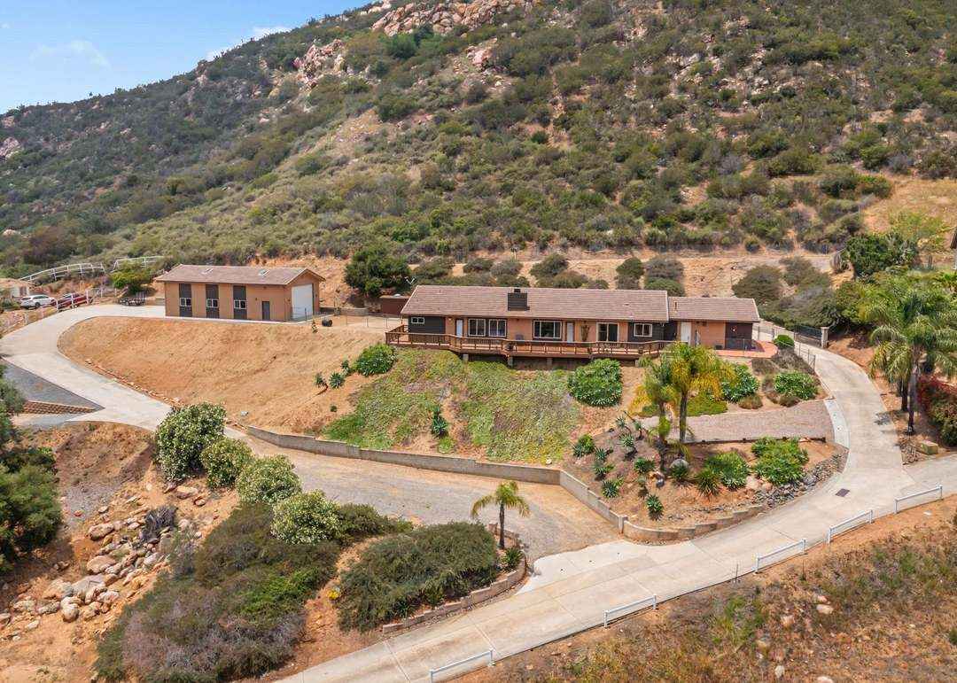 laundry pickup and delivery in Alpine