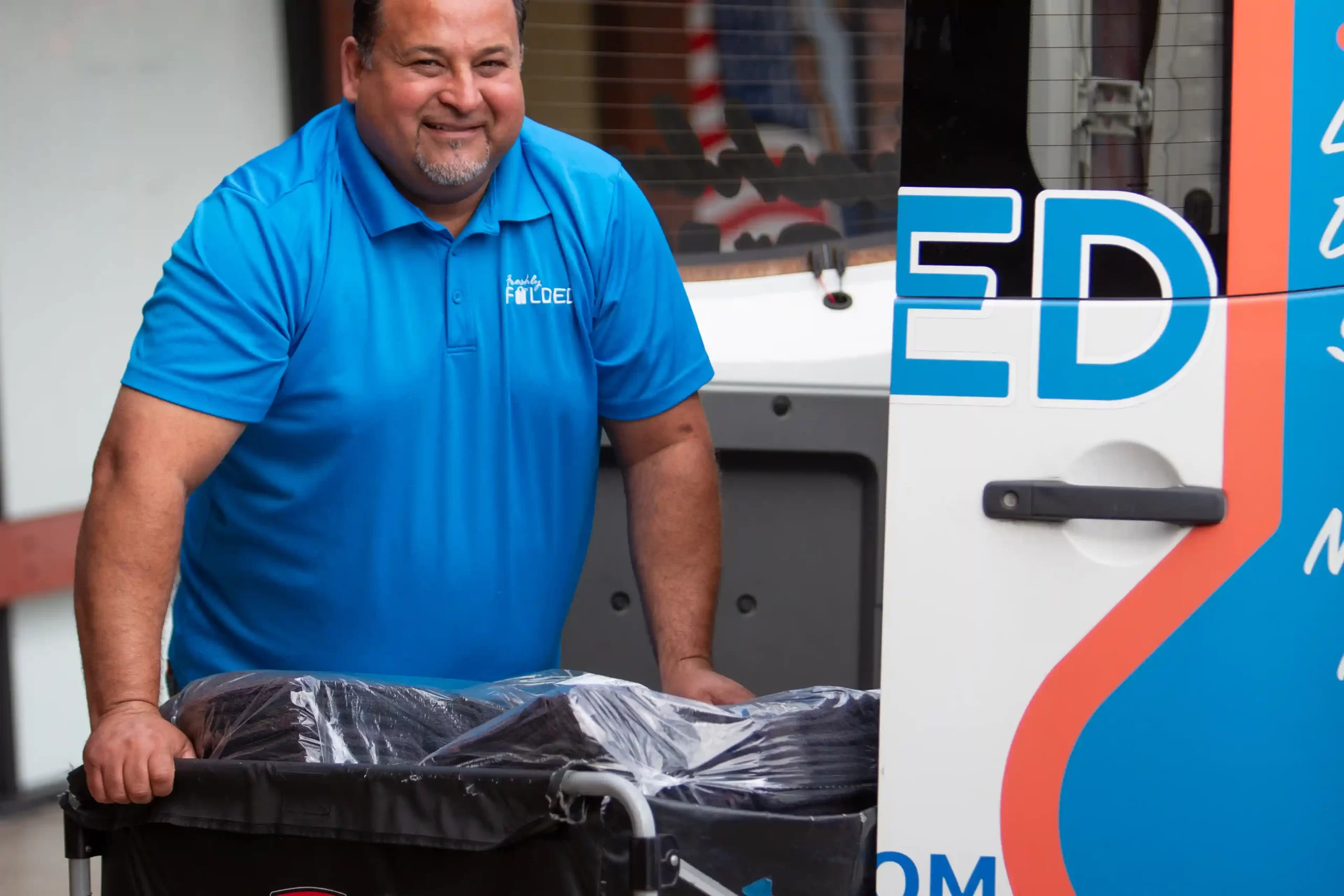 Drop-Off Laundry vs Pickup Service